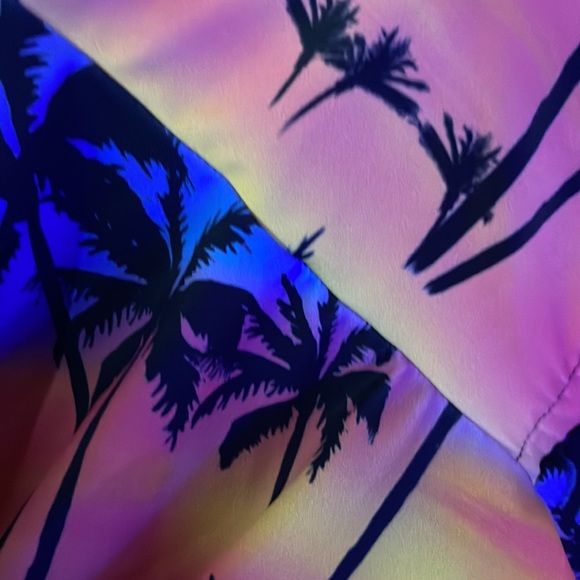 Rose Gal Swim Top 4x Palm Trees - Picture 11 of 12